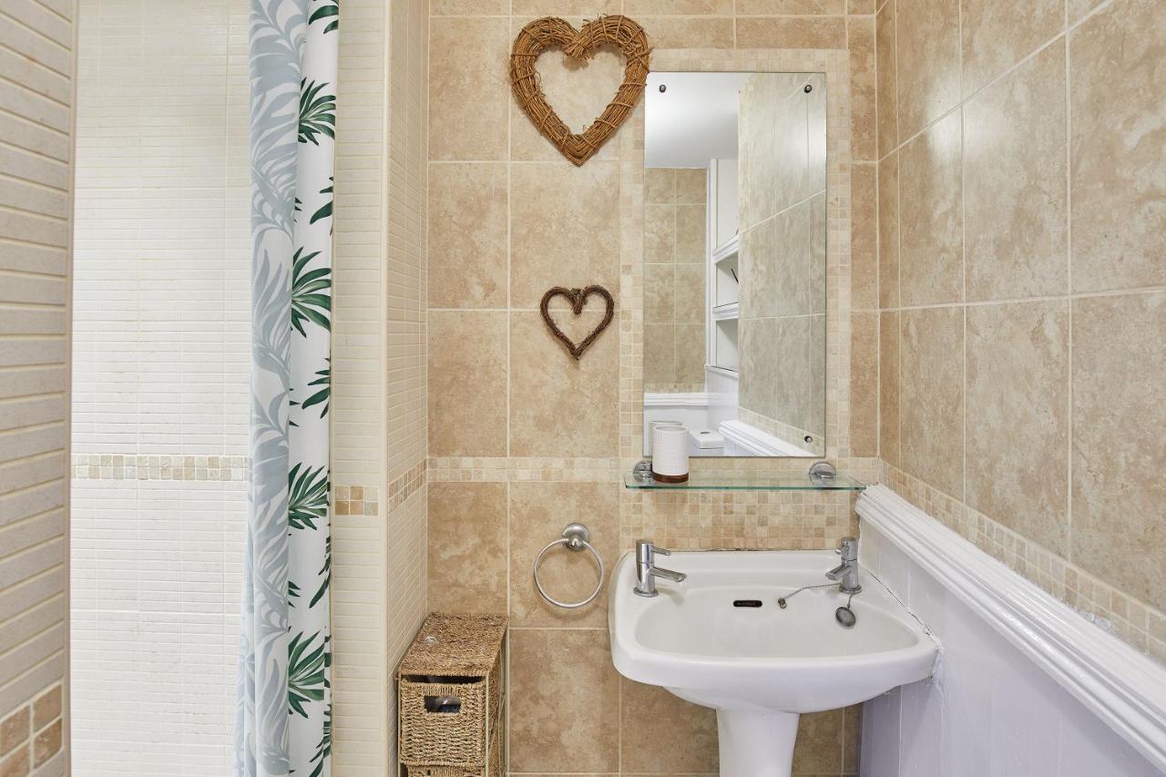 Host & Stay - The Duck Pond Дарем Экстерьер фото